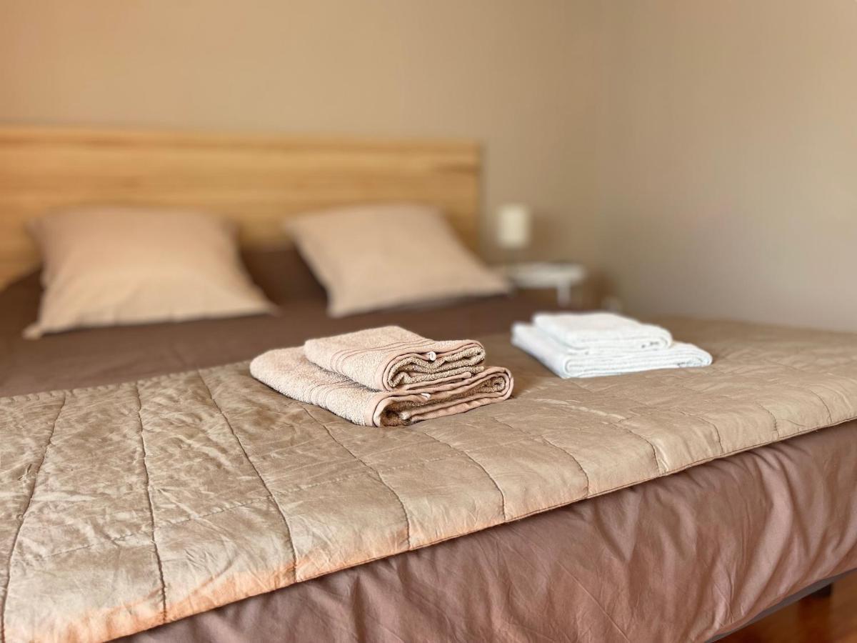 Au Perchoir Apartment Caunes-Minervois ภายนอก รูปภาพ